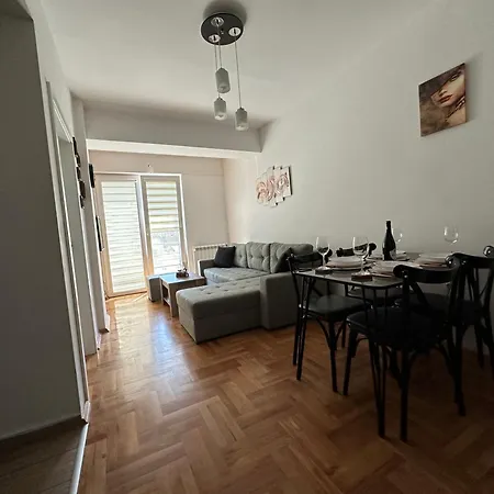 Andrea Apartment Szkopje Kültér fotó