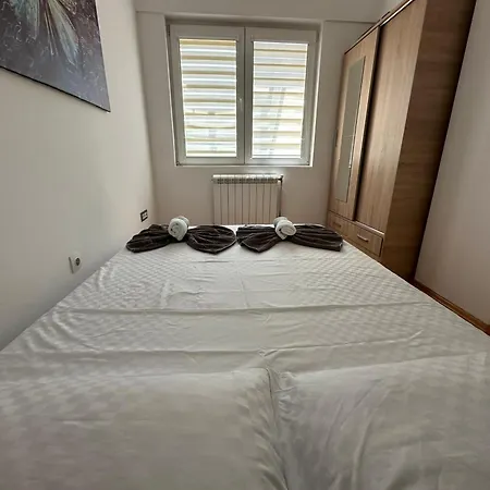 Andrea Apartment Szkopje Kültér fotó